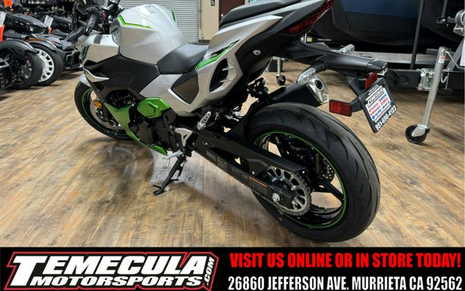 2024 Kawasaki Z7 Hybrid ABS