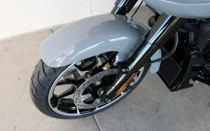2026 Harley-Davidson® FLTRT - Road Glide® 3