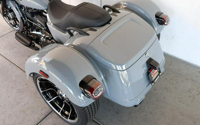 2026 Harley-Davidson® FLTRT - Road Glide® 3