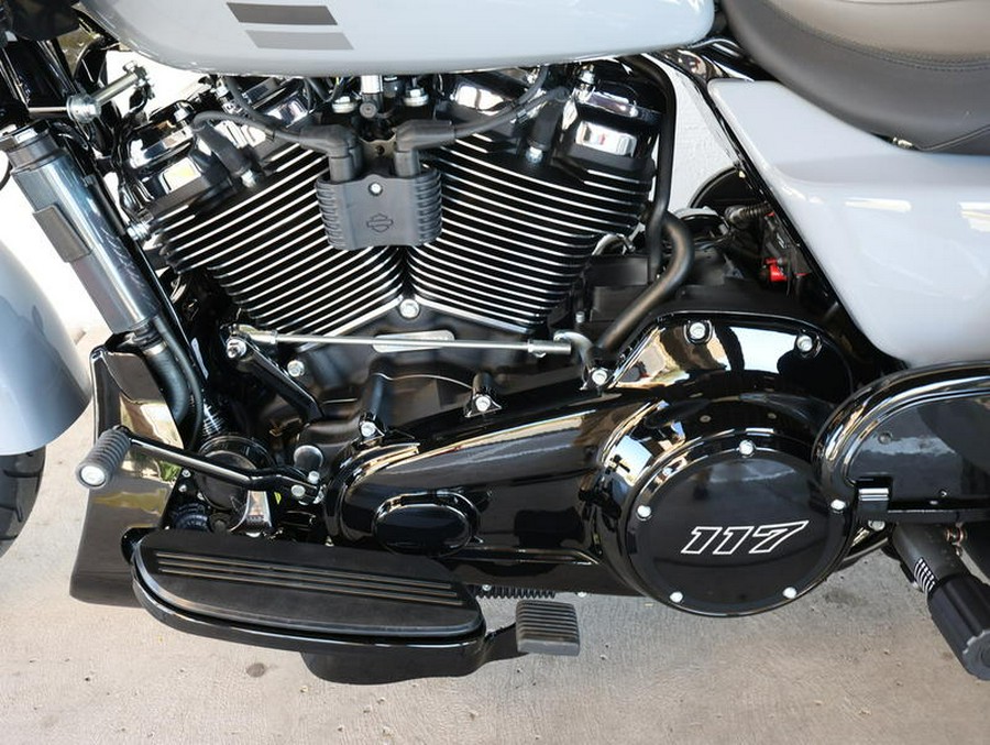 2026 Harley-Davidson® FLTRT - Road Glide® 3