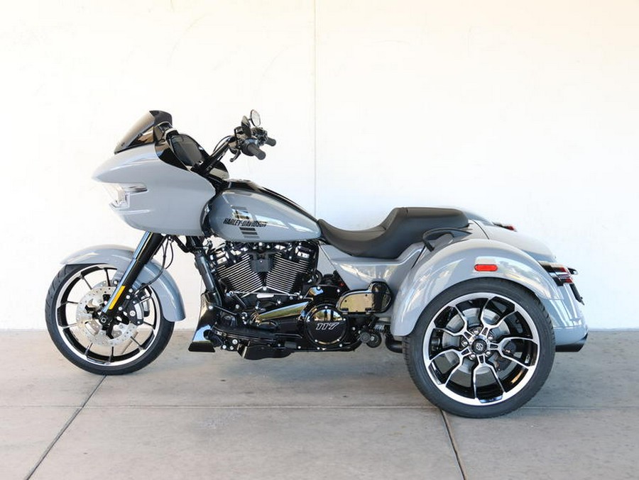 2026 Harley-Davidson® FLTRT - Road Glide® 3