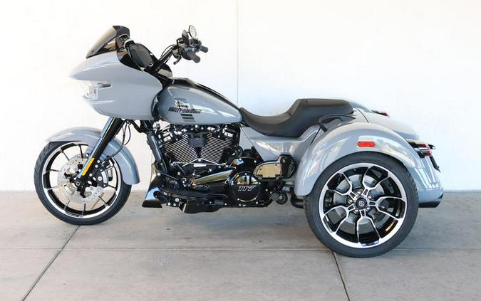 2026 Harley-Davidson® FLTRT - Road Glide® 3