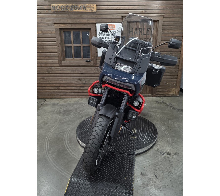 2025 Harley-Davidson® CVO™ Pan America® CARBON BLUE