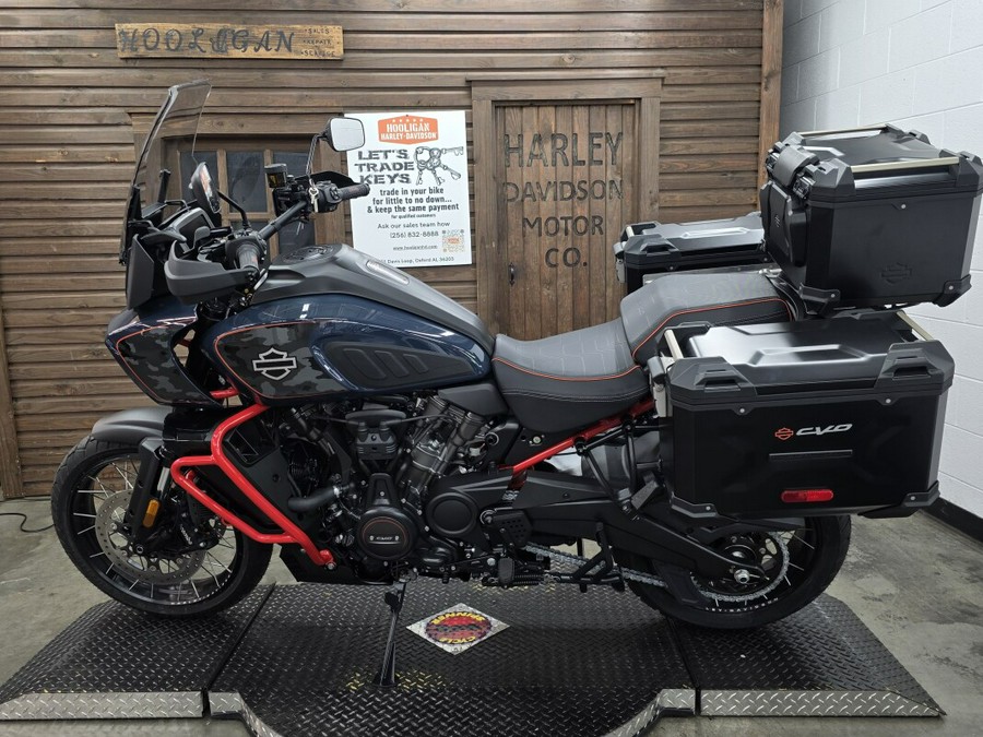2025 Harley-Davidson® CVO™ Pan America® CARBON BLUE