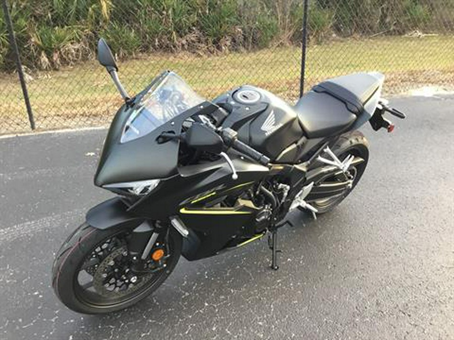 2026 Honda CBR650R E-Clutch