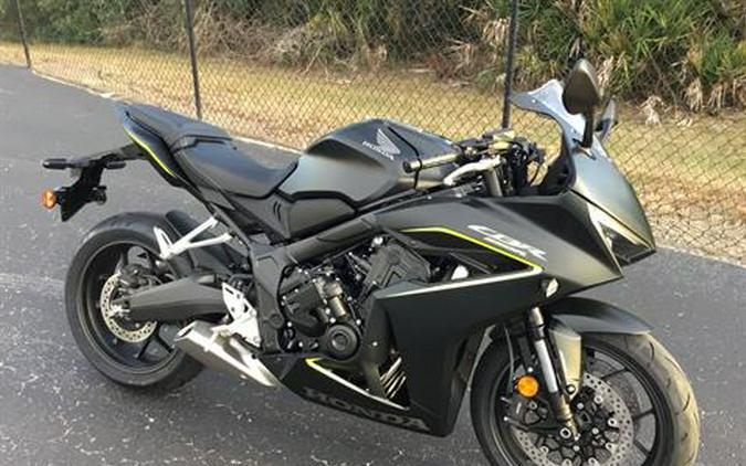 2026 Honda CBR650R E-Clutch