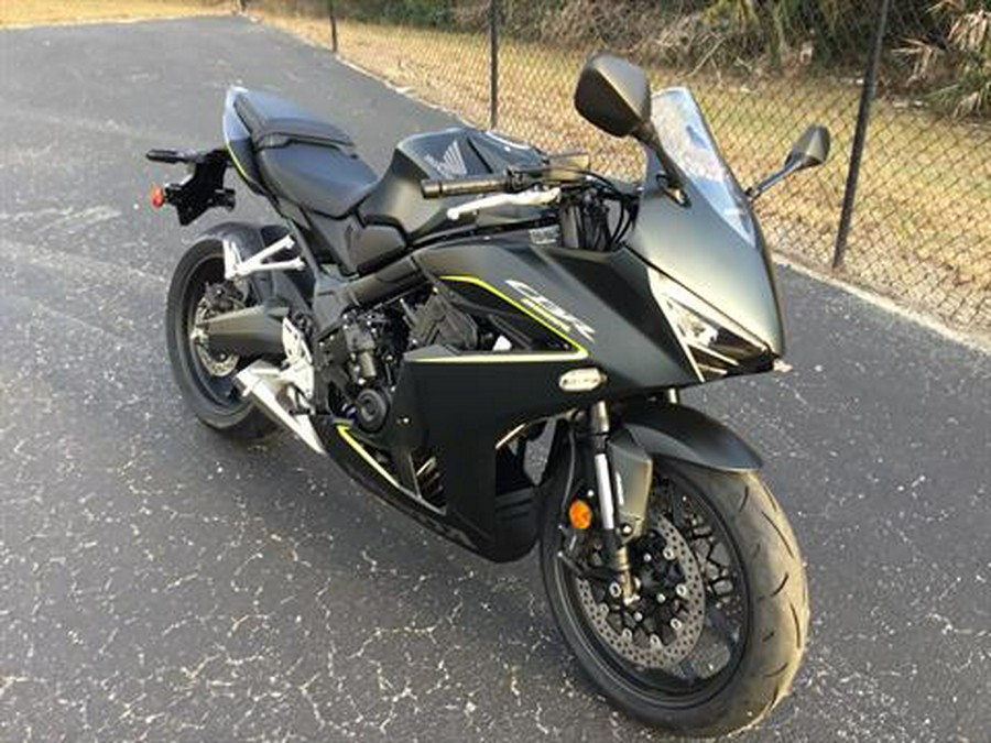 2026 Honda CBR650R E-Clutch