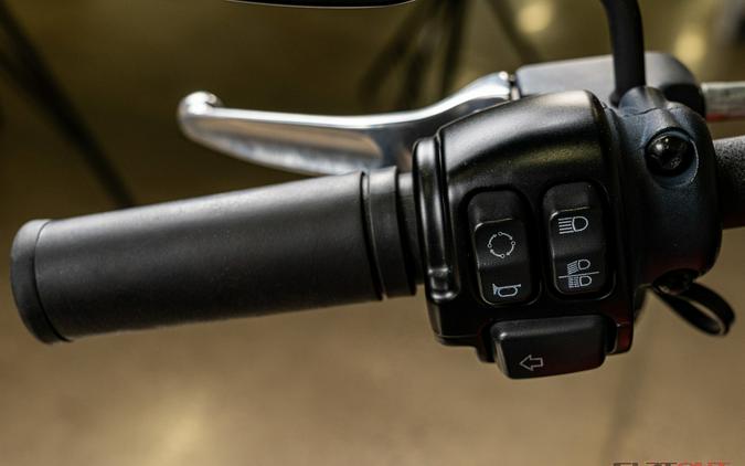 2022 Harley-Davidson® SOFTAIL STREET BOB 114