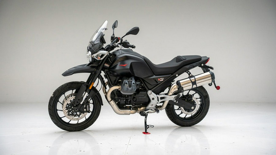 2025 Moto Guzzi V85 Strada