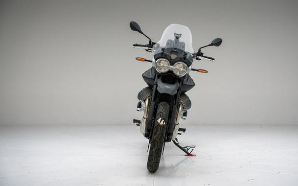 2025 Moto Guzzi V85 Strada