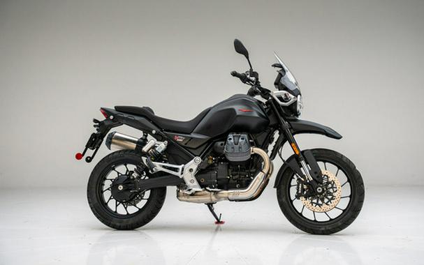 2025 Moto Guzzi V85 Strada