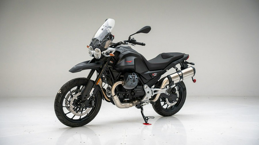 2025 Moto Guzzi V85 Strada