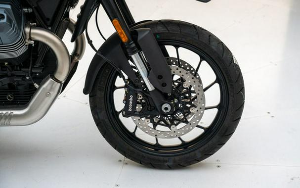 2025 Moto Guzzi V85 Strada