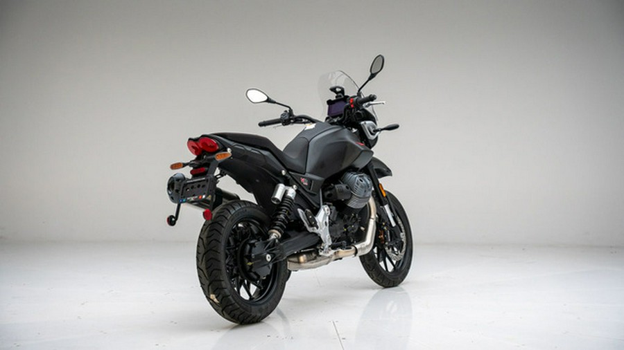 2025 Moto Guzzi V85 Strada