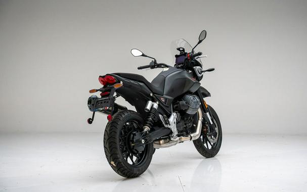 2025 Moto Guzzi V85 Strada