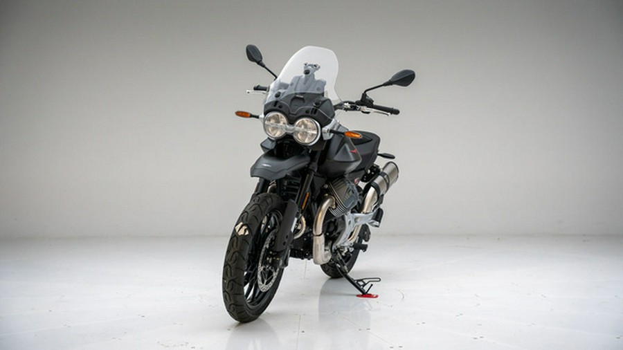 2025 Moto Guzzi V85 Strada