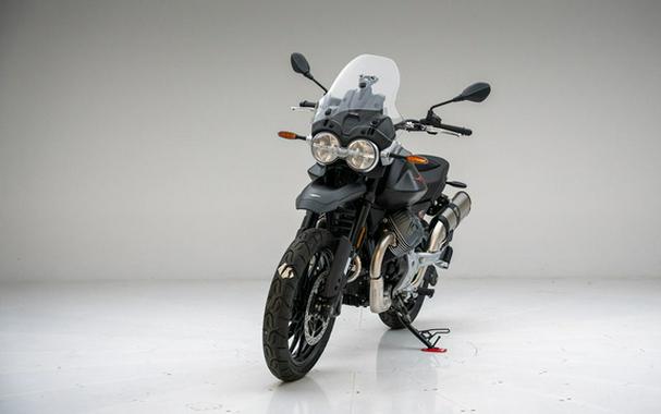 2025 Moto Guzzi V85 Strada