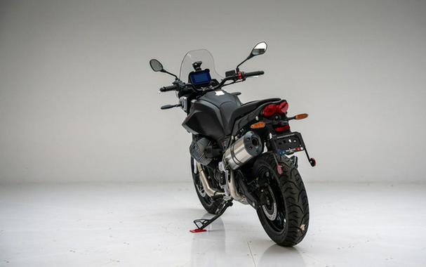 2025 Moto Guzzi V85 Strada