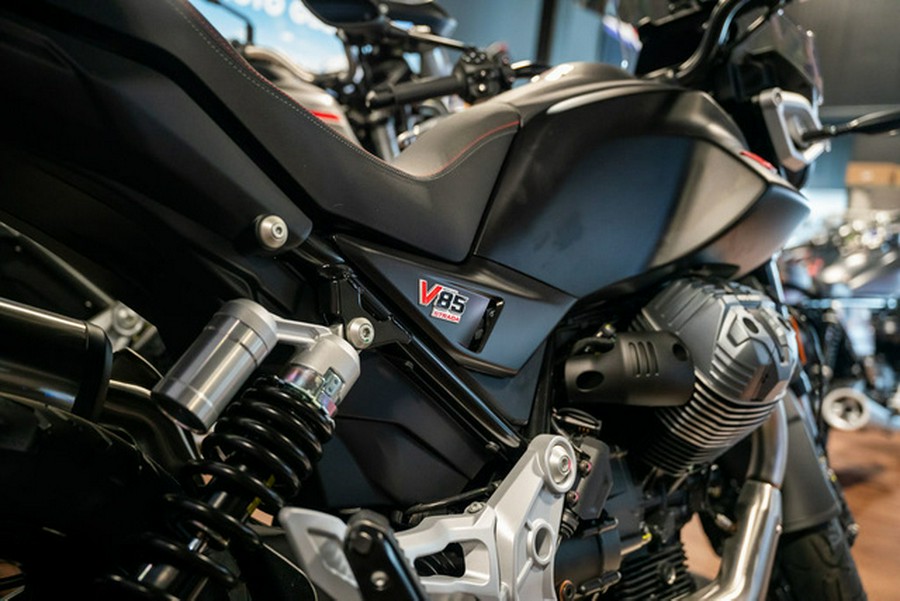 2024 Moto Guzzi V85 Strada