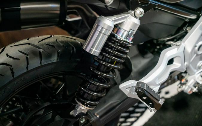 2024 Moto Guzzi V85 Strada