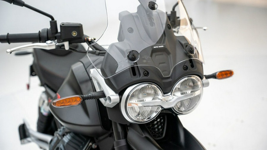 2025 Moto Guzzi V85 Strada