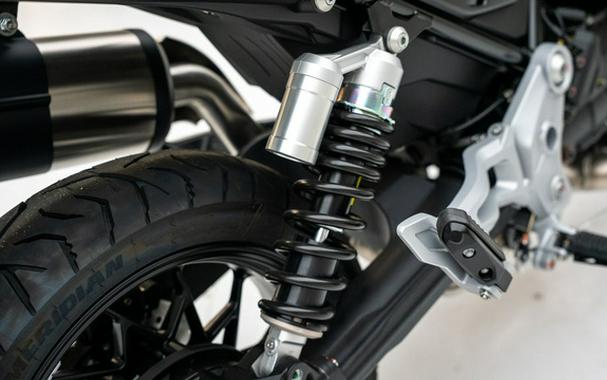 2025 Moto Guzzi V85 Strada