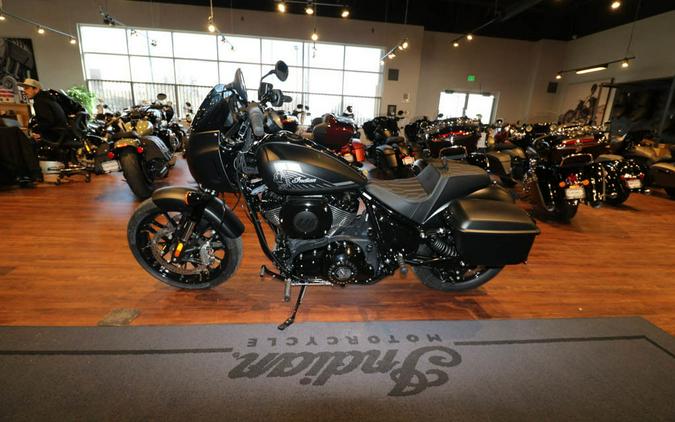 2025 Indian Motorcycle® Sport Chief RT Black Smoke