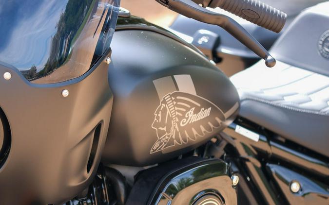 2025 Indian Motorcycle® Sport Chief RT Black Smoke