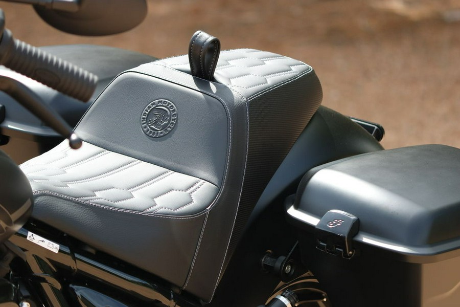 2025 Indian Motorcycle® Sport Chief RT Black Smoke