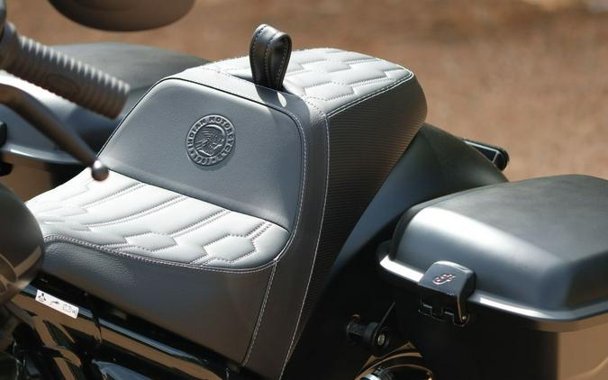 2025 Indian Motorcycle® Sport Chief RT Black Smoke