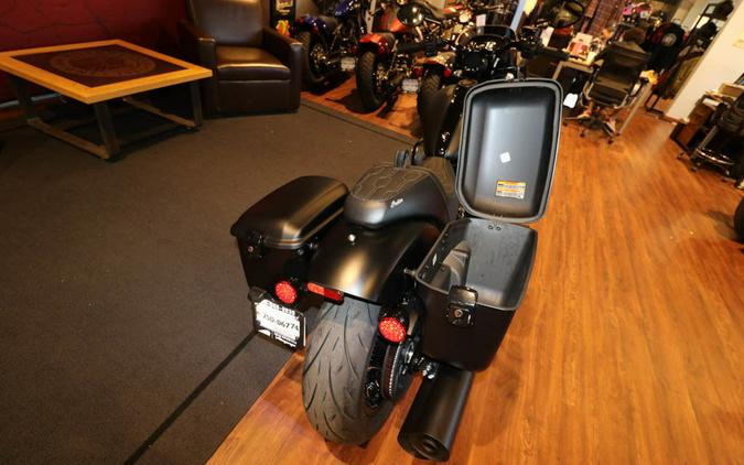 2025 Indian Motorcycle® Sport Chief RT Black Smoke