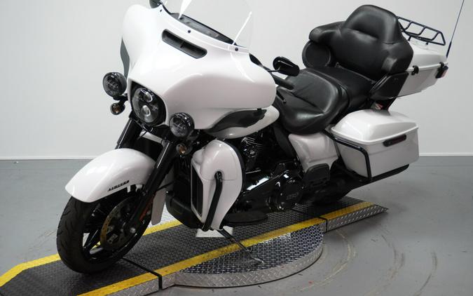 2024 Harley-Davidson® Ultra Limited White Onyx Pearl