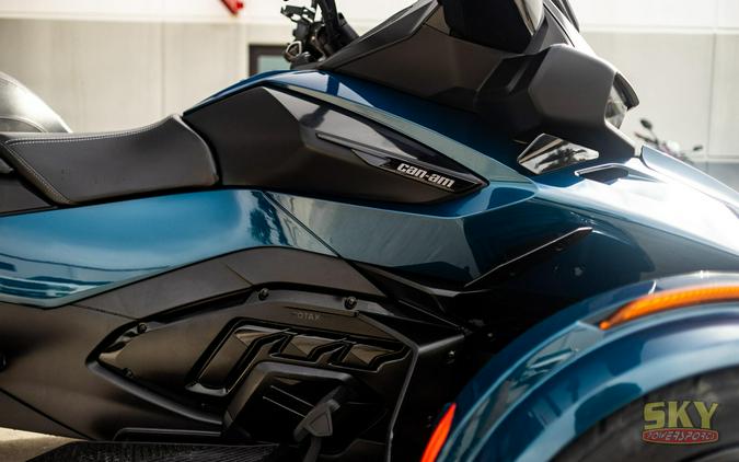 2023 Can-Am Spyder RT Base
