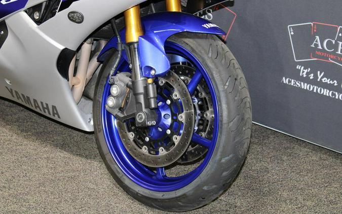 2016 Yamaha YZF-R6 Team Yamaha Blue/Matte Silver