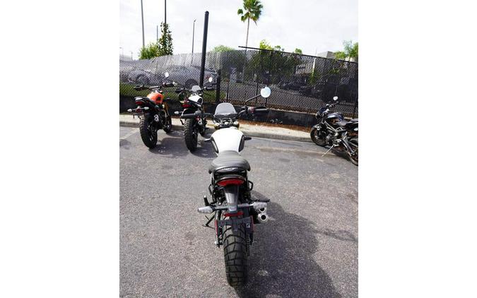 2026 Triumph Scrambler 400 XC