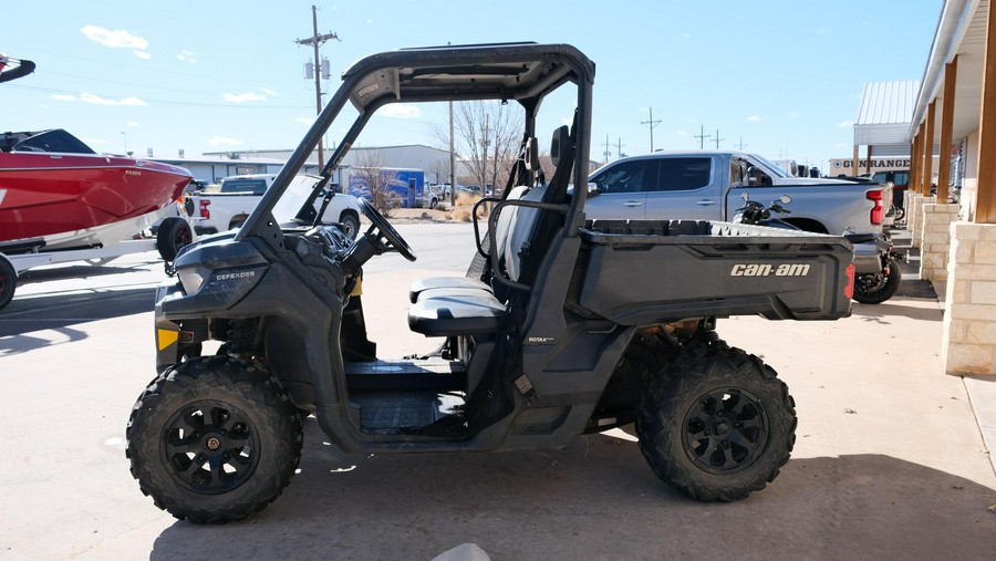 2023 CAN-AM DEFENDER DPS HD9