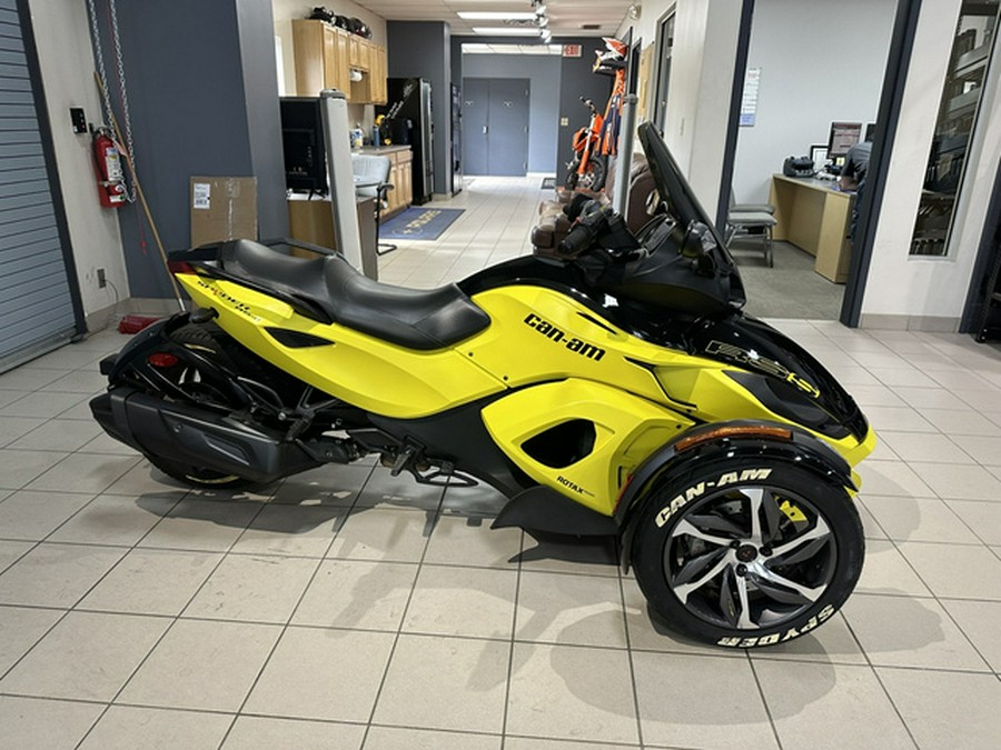 2014 Can-Am Spyder RS-S
