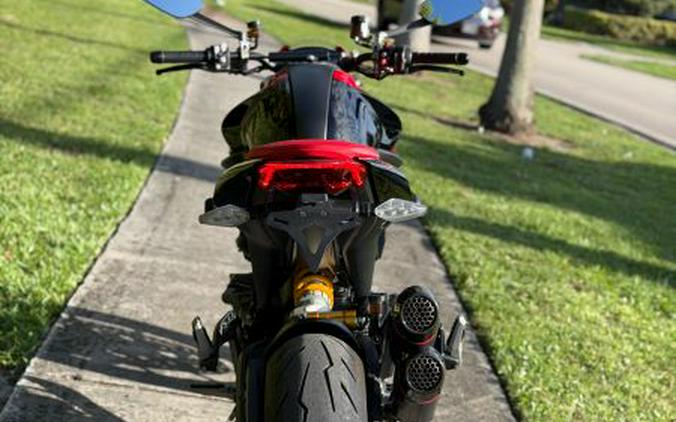 2023 Ducati Monster SP