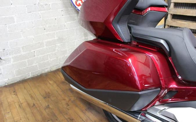 2018 Honda® Gold Wing Tour Automatic DCT Candy Ardent Red