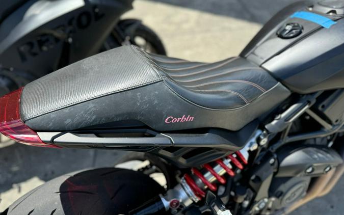 2022 Indian Motorcycle® FTR Black Smoke