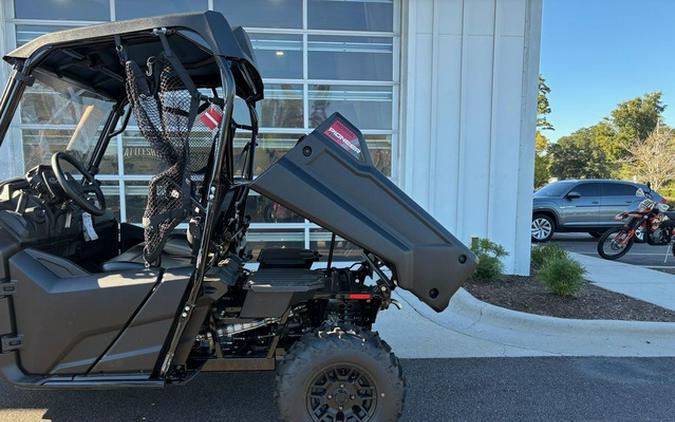 2026 Honda Pioneer 700 Deluxe