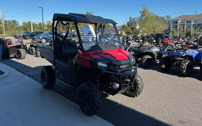 2026 Honda Pioneer 700 Deluxe