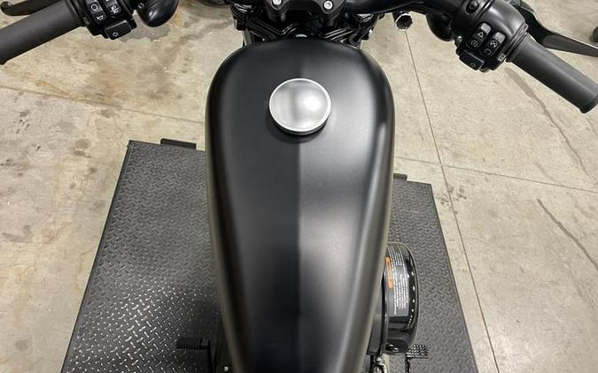 2020 Harley-Davidson® XL883N - Sportster® Iron 883™