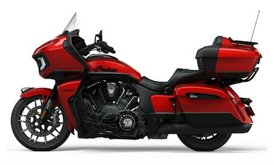 2022 Indian Motorcycle Pursuit® Dark Horse® with Premium Package