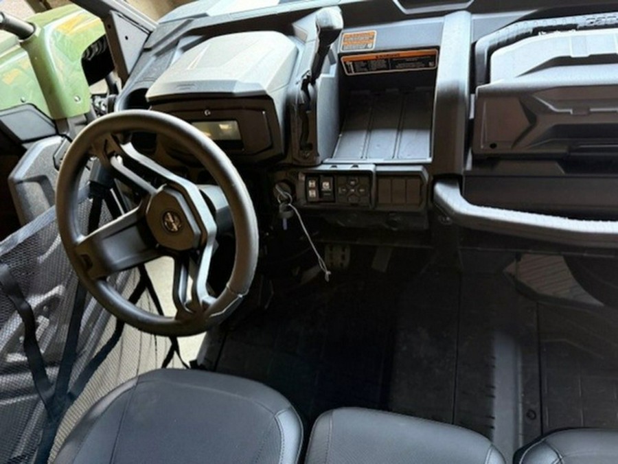 2025 Can-Am Defender MAX XT HD9