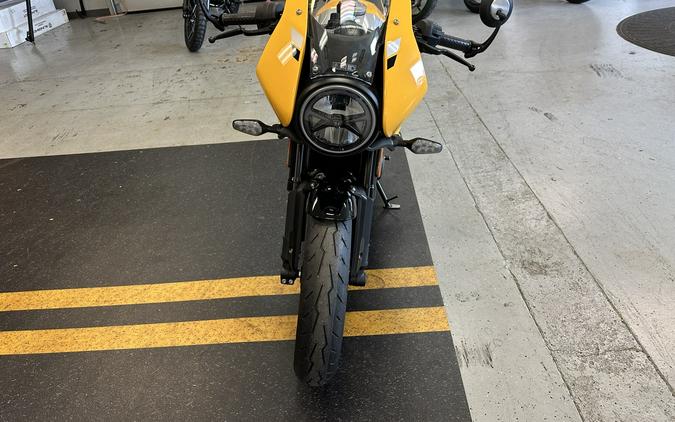 2026 Triumph Thruxton 400