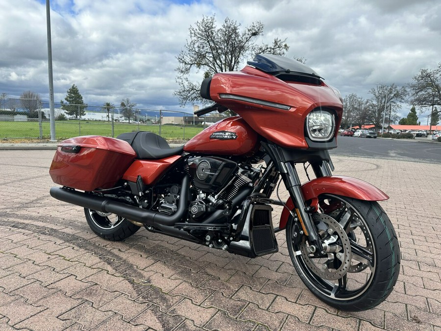 FLHX 2024 Street Glide®