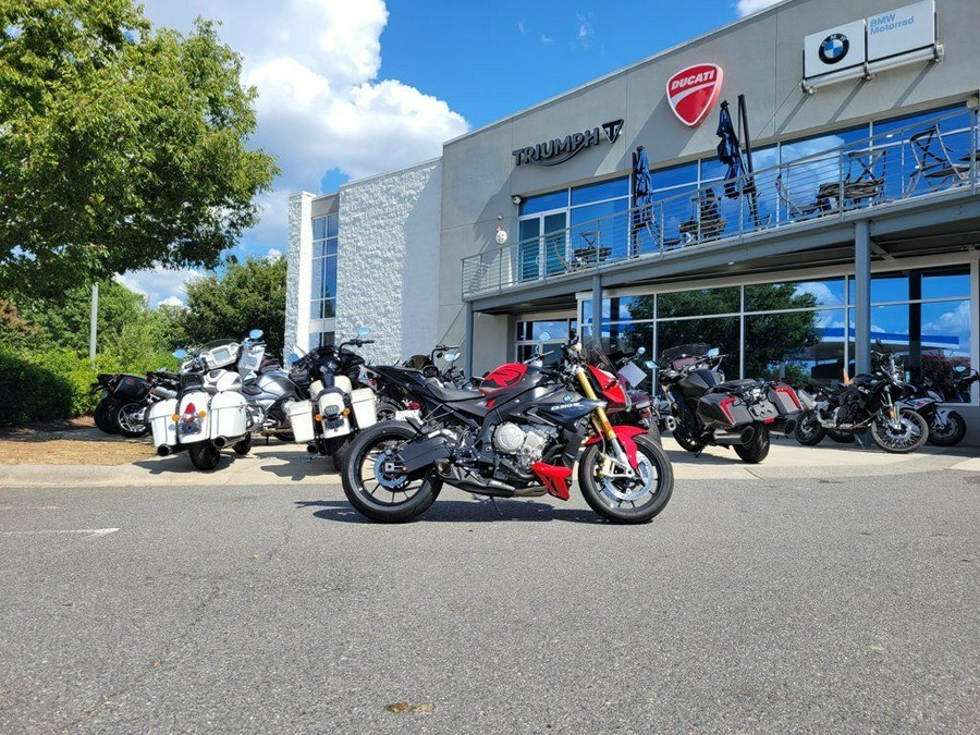 2018 BMW S 1000 R Racing RD / BK Storm Metallic Premium