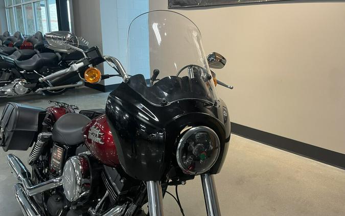 2016 Harley-Davidson® Street Bob® Velocity Red Sunglo