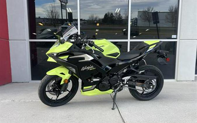 2026 Kawasaki Ninja® 500 SE ABS